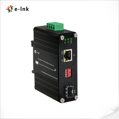 मिनी इंडस्ट्रियल 10G/5G/2.5G/1G/100M 802.3at से 10GBASE-X SFP+ मीडिया कन्वर्टर